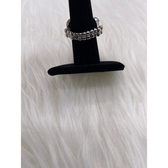 Paparazzi Jewerly- Distractingly Demure Sliver Ring-Item 56 - Picture 7 of 7